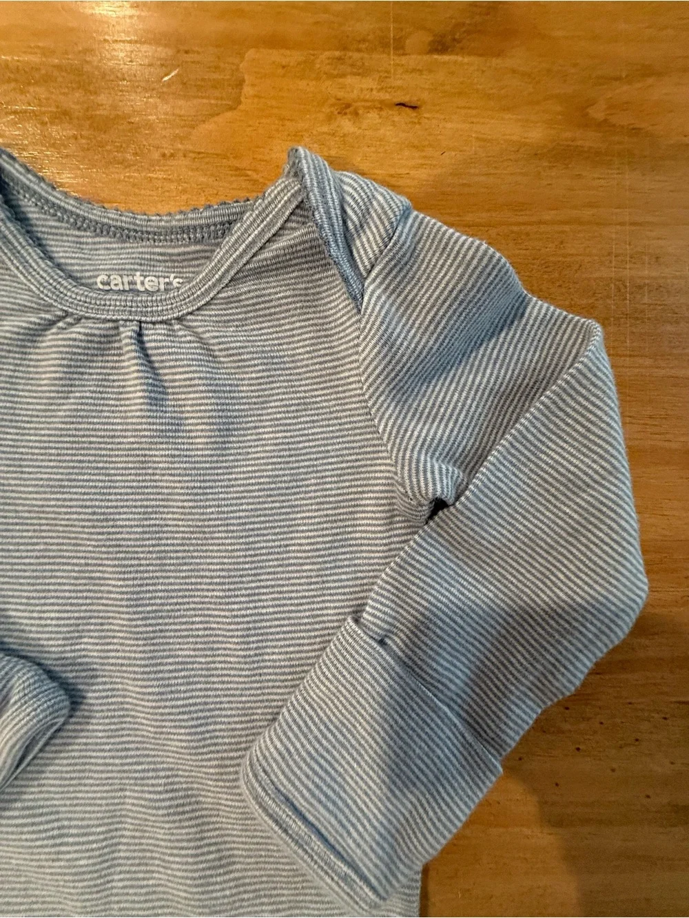 Set of 4 - Carter's onesie’s